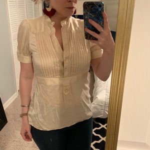 🥰Beautiful cream top 100% silk